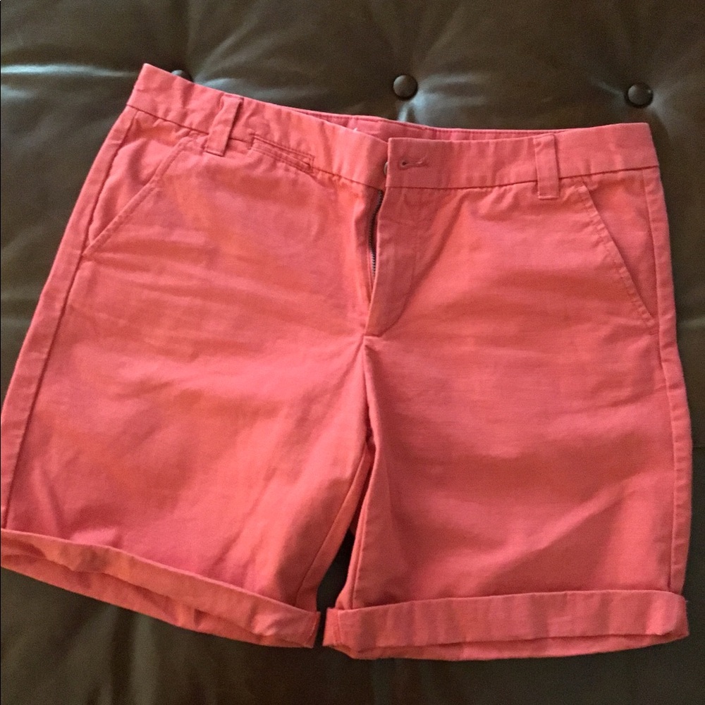 GAP shorts